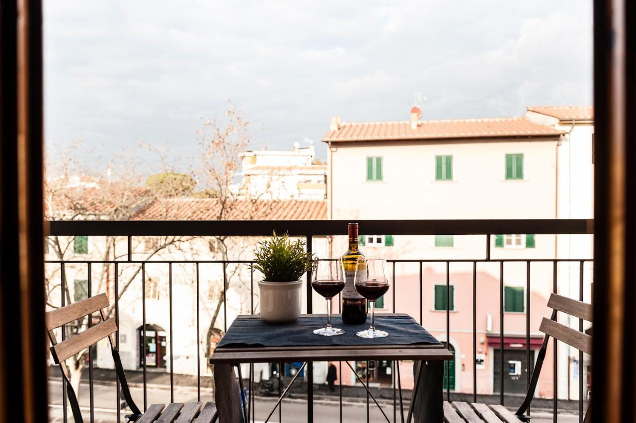 Hostly - Light And Wood Near The Tower - 100sqm, 6 Pax, 2 Bedrooms, Town Center Appartement